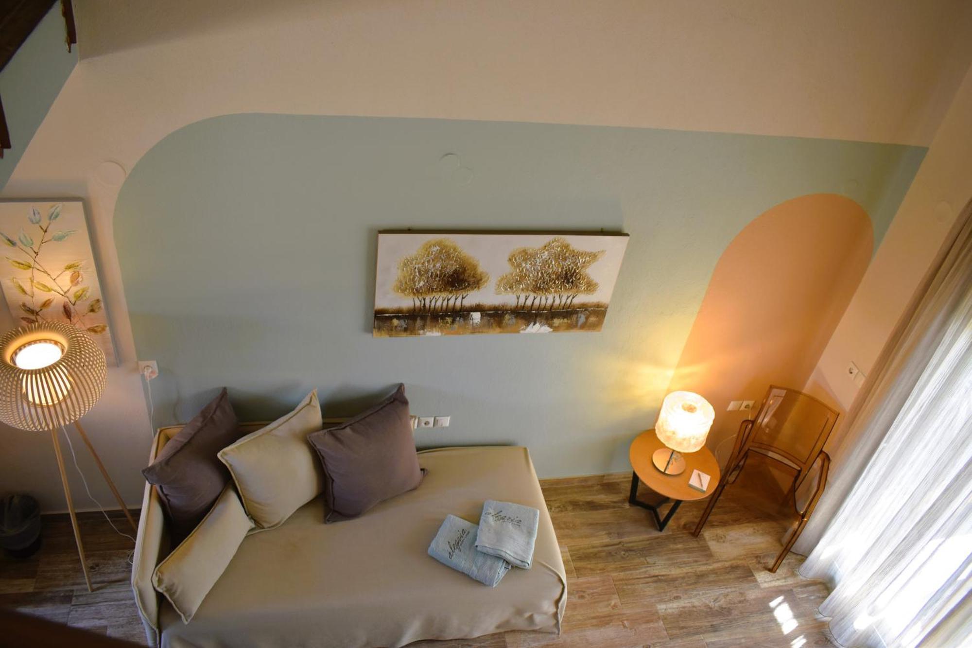 Alegria Suites Nikiti  Extérieur photo