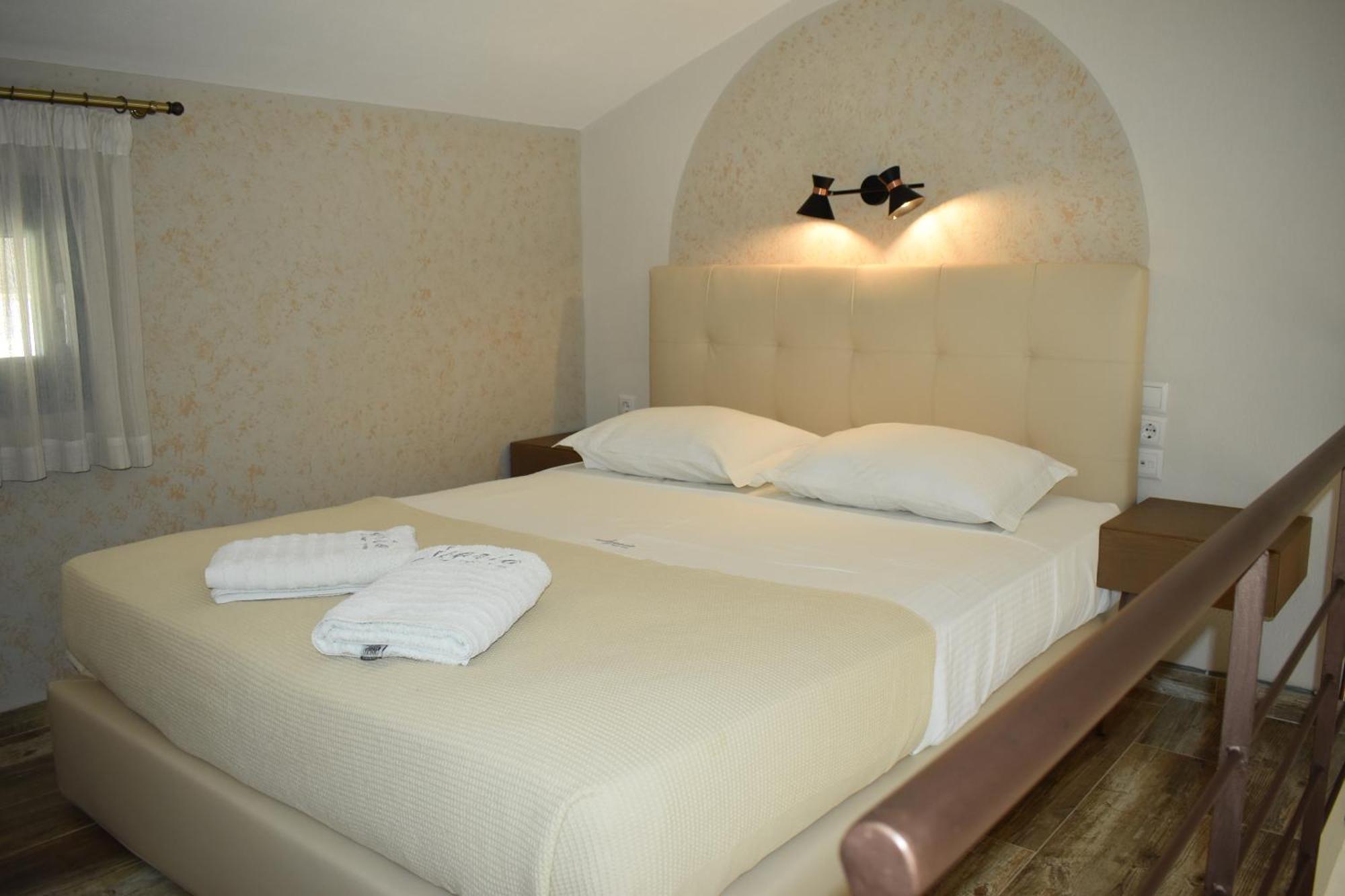 Alegria Suites Nikiti  Extérieur photo